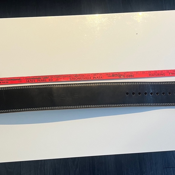 Rogue 13mm Powerlifting belt - Picture 4 of 10